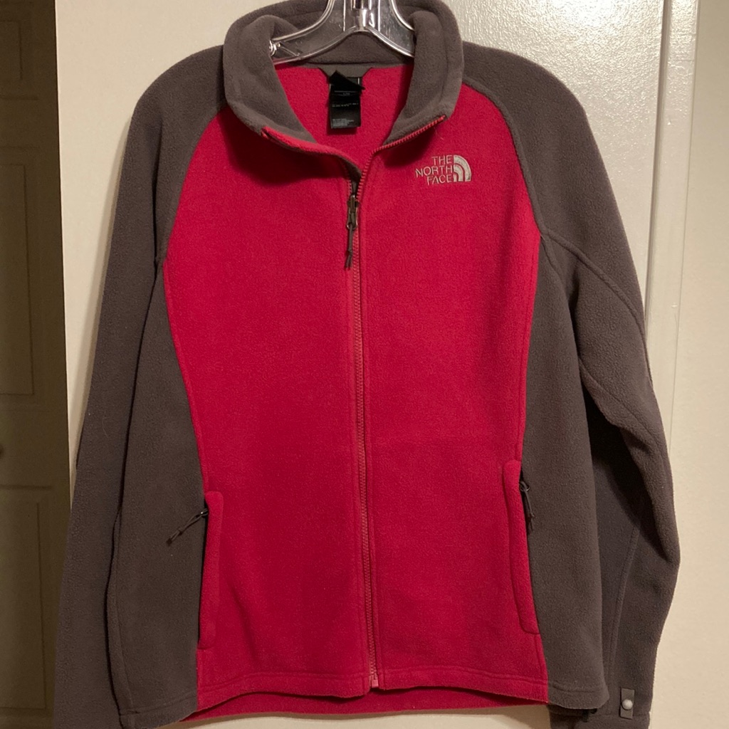 The North Face Women’s Fleece Zip Up Jacket (Size L)